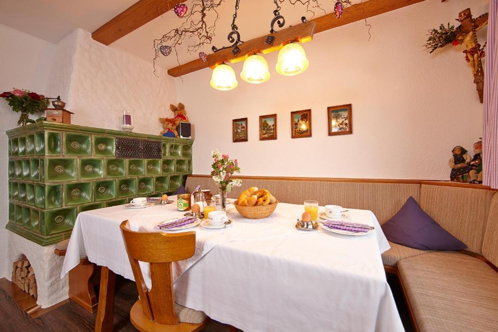 Gaestehaus Alpina Bad Kohlgrub Εξωτερικό φωτογραφία